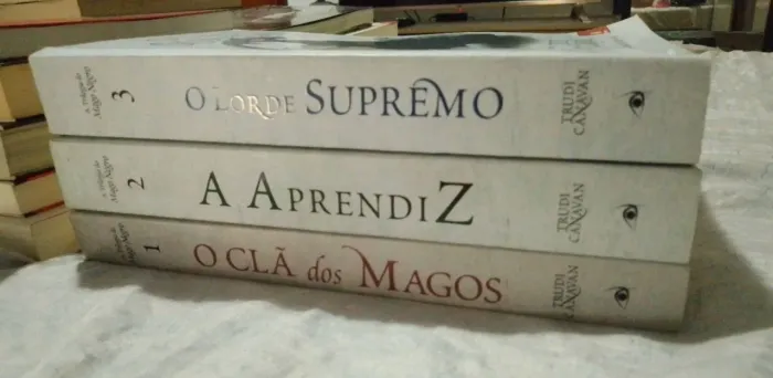 Trilogia do Mago Negro