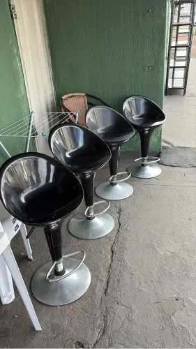 4 banquetas usadas