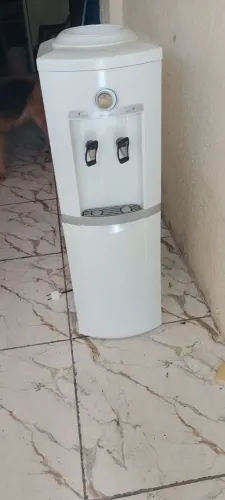 Gela água