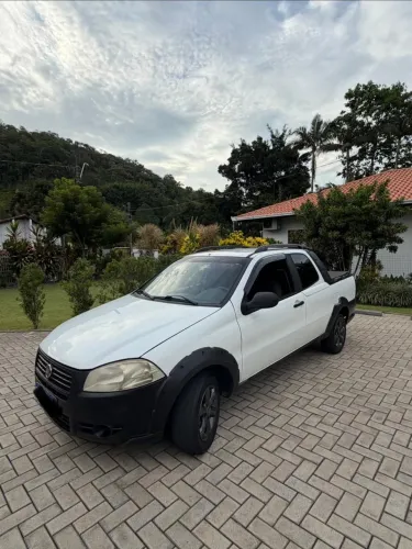 Fiat Strada Working 1.4 MPI Fire Flex 8V CD 2013