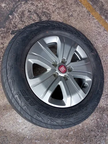 Roda avulsa c/pneu Aro 16 Fiat Toro 2016/2020 (Usado)