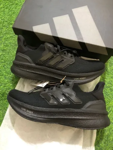 Tênis Adidas Ultraboost Light