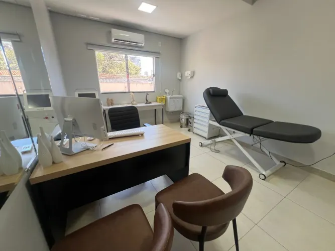 CLÍNICA DE ESTÉTICA E EMAGRECIMENTO À VENDA | FATURANDO | PORTEIRA FECHADA
