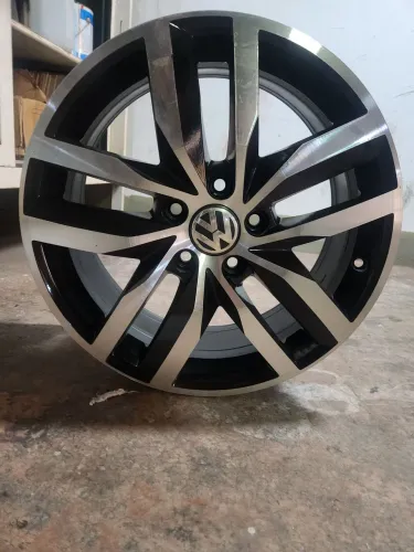 Roda aro 17 golf gti 