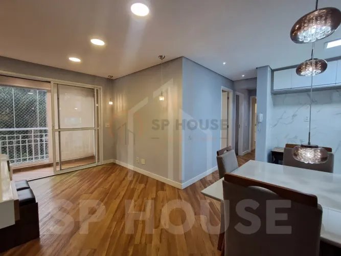 Apartamento à venda no Jardim Celeste com 3 quartos, 1 suíte, 2 banheiros, 2 vagas, 72m²
