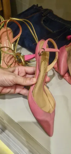 Scarpin Luiza Barcelos