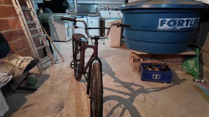 Bike aro 26,montsdinha roxa com paredão e pneu kenda flame