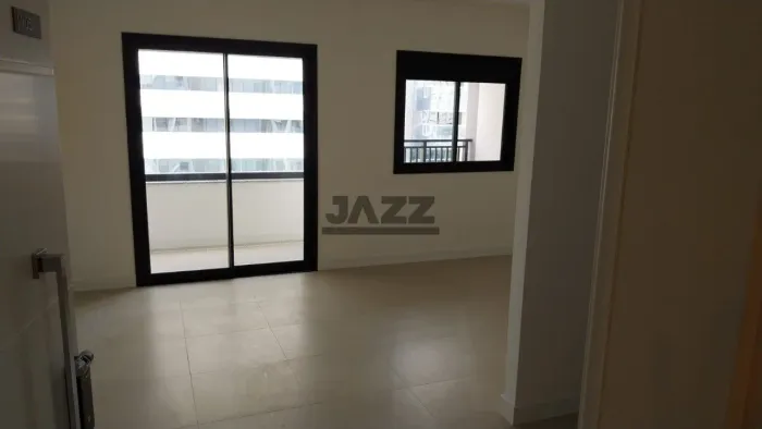 Apartamento em Vila Lídia