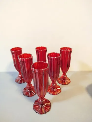 Conjunto de Taças Vermelhas para Champanhe (6 unidades) - 140ML