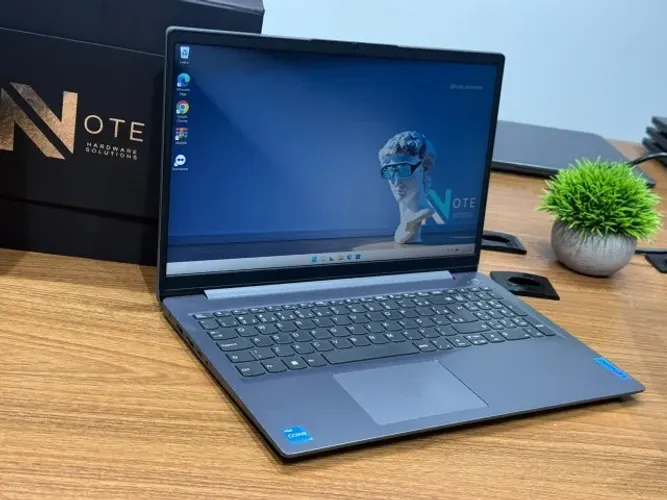 Notebook Lenovo IdeaPad 3 11ª Geração 12GB RAMM SSD NVMe 15.6" - Garantia e NF