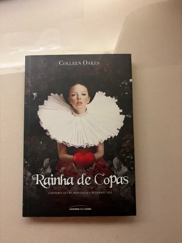 Livrk Rainha de Copas de Collen Oakes