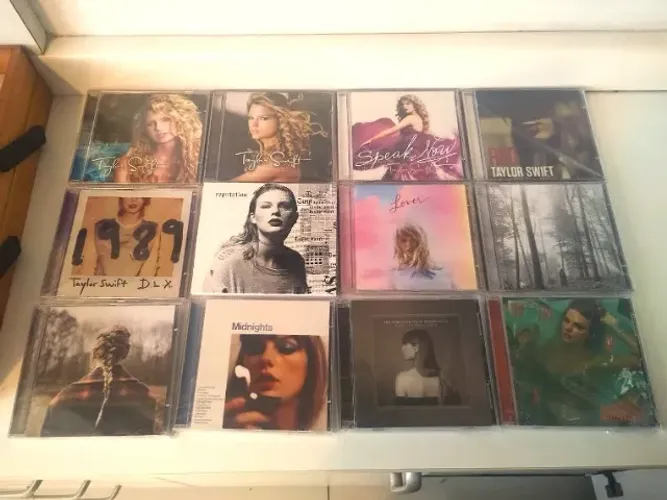 Coleção de CDs da Taylor Swift - Venda da coleção completa