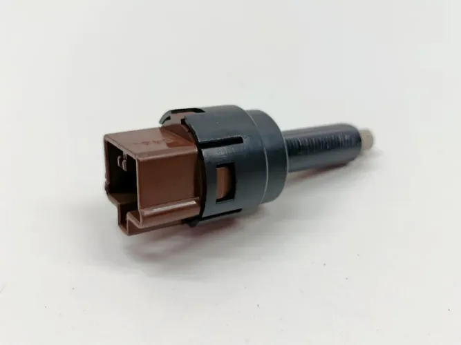 Sensor Interruptor Pedal Fr Emb New Triton 17/22 51538