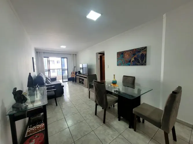 Imóvel para venda tem 90 metros quadrados com 2 quartos em Guilhermina - Praia Grande - SP