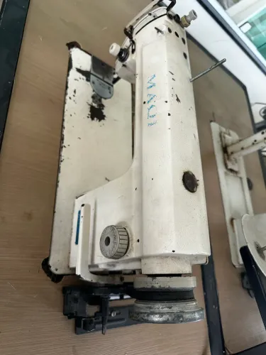 Máquina de Costura Maqi