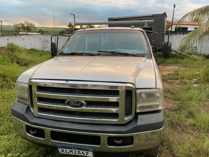 Vendo Ford F4000 ano 2010