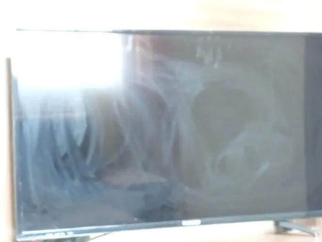 Vendo tv 32 Multilaser