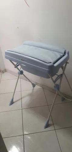 Banheira portátil com suporte trocador (2 em 1)