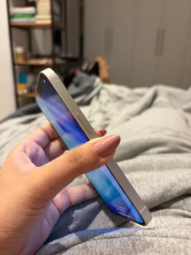 iPhone 13 - 128gb - 1 ano de uso