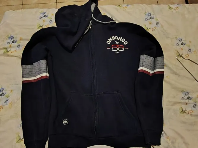 Blusas moletom Onbongo usado 