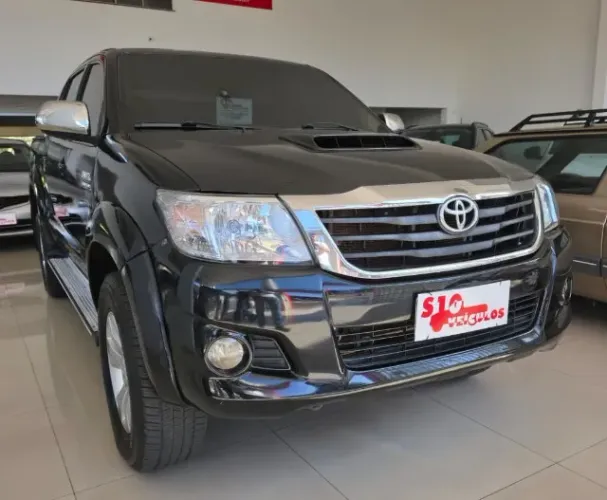 Toyota Hilux CD SR D4-d 4X4 3.0 TDI Dies. 2011