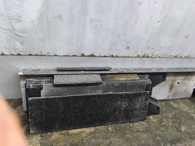 Vendo pedra de mármore em ótimo estado.