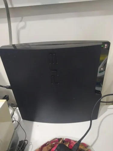 Ps3 Slim 500GB Lacrado, 2 controles