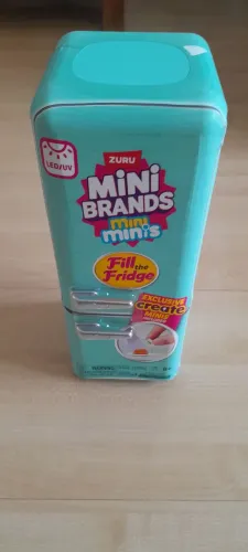 Mini geladeira mini brands a febre do momento