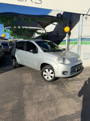 Fiat Uno Vivace Celeb. 1.0 EVO F.flex 8V 5P 2015