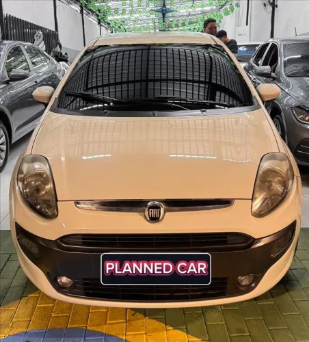 Fiat Punto Essence 1.6 Flex 16V 5P 2014