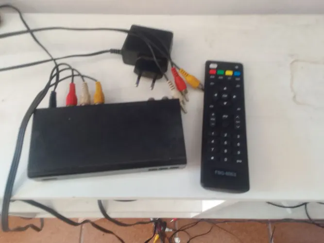 VDNCO CONVERSOR DIGITAL PRA TV 69 COM CABO E CONTROLE 