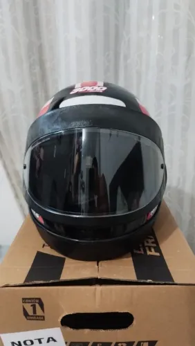 Capacete novo nunca usado