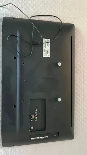 Smart TV LG 32? funcionando 100%, imagem perfeita! Ótimo estado, pronta pra usar!