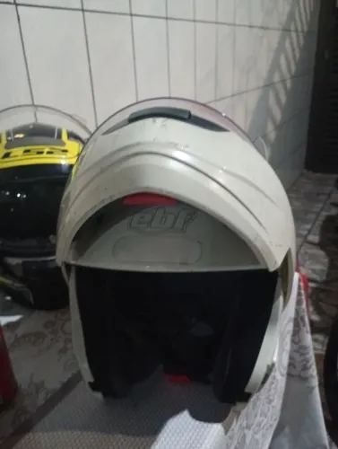 Capacete robo Cop 