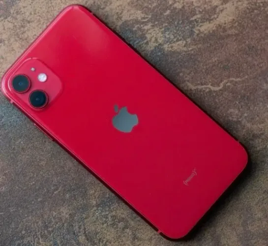 Vende-se iPhone 11 Red