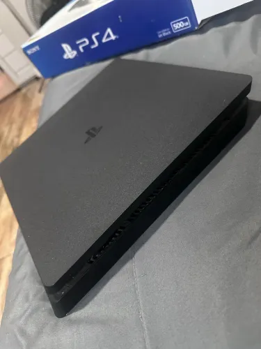 Ps4 slim 500