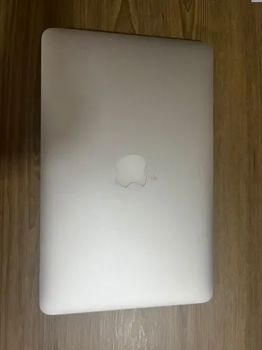 MacBook Air 11? Early 2015 - i5 | 4GB | SSD 128GB +
