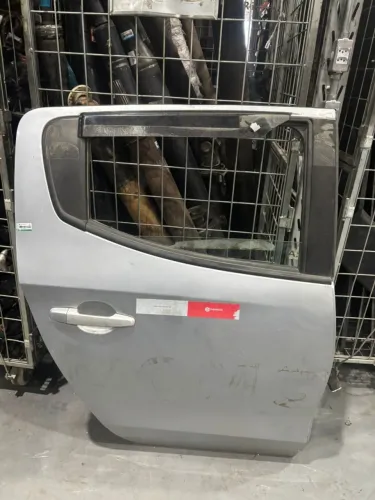 Porta Traseira L/D L200 Triton 2018 usado