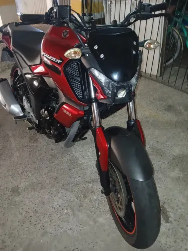 Fz15 moto em perfeito estado de conservação só pegar e andar 