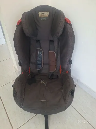 Vende-se cadeirinha para carro
