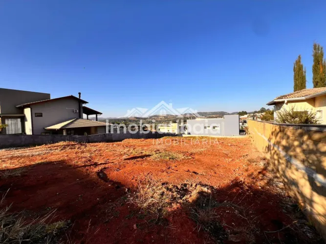 Terreno à venda Cond. Res. Shambala III em Atibaia - 800m²