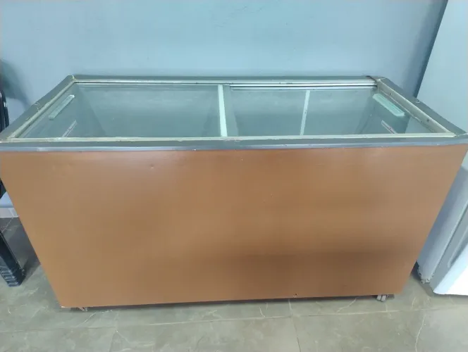 Vendo freezer horizontal 220 VT
