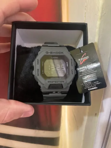 Relógio Casio G-Shock Digital Cinza escuro e Preto WR 20BAR com Caixa