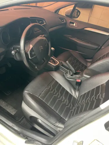 Citroen C4 Lounge Tendance 2.0 Flex 4P Aut. 2014