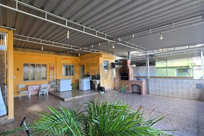 Casa Contemporânea em Inhaúma, 4 Quartos, 3 Banhos