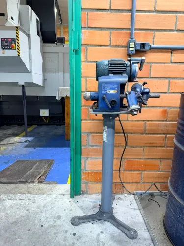 Afiadora Universal Regmed ABS/S 380V - Metal Duro
