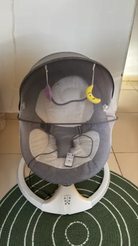 Cadeira de descanso e balanço de bebê