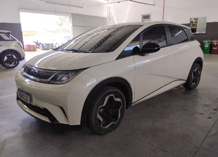 BYD Dolphin EV (Elétrico) 2026
