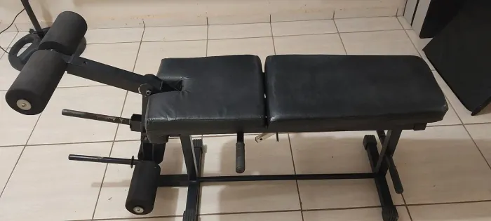 Banco de supino com extensora e flexora conjugada