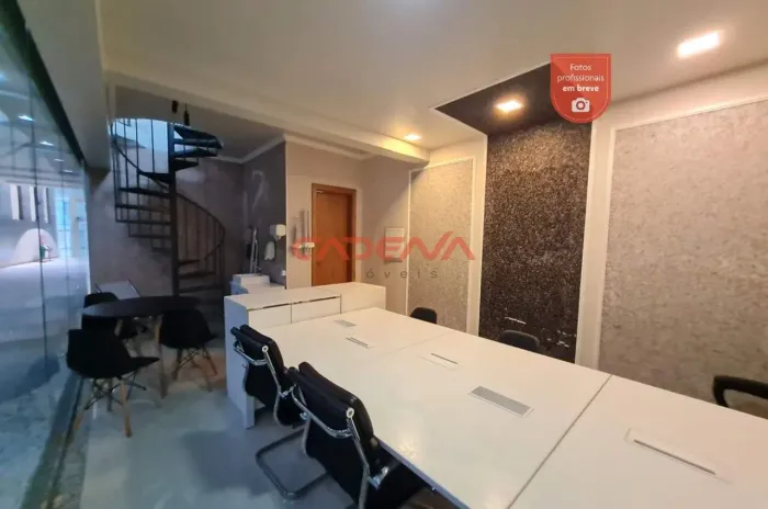 Loja comercial para aluguel no Centro de Curitiba